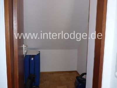 INTERLODGE K&ouml;ln: Gem&uuml;tliche und komplett m&ouml;blierte Dachgescho&szlig;wohnung