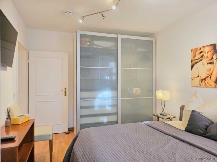 2-Zimmer Wohnung mit S&uuml;d-Ost-Balkon zum Park in M&uuml;nchen - Sendling