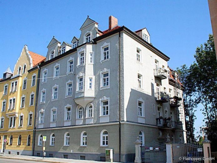 2-Zimmer Wohnung mit S&uuml;d-Ost-Balkon zum Park in M&uuml;nchen - Sendling