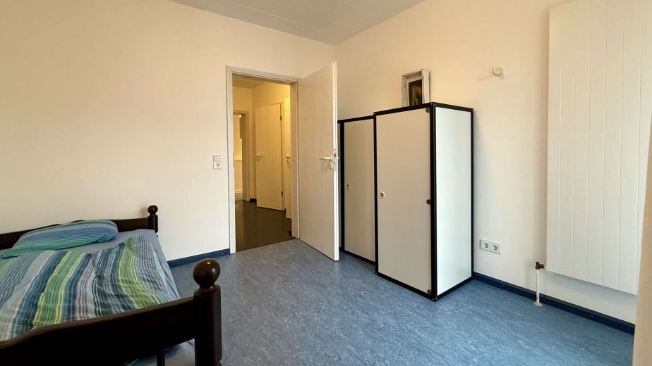 Teilm&ouml;bliertes SINGLE-Wohnen in ruhiger Aussichtslage Bruchsals - auch l&auml;ngerfristig (bis 3 Jahre)
