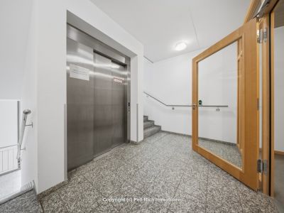 SENIORENWOHNEN: Helle 2-Zimmer-Wohnung mit Aufzug & neuer Einbauk&uuml;che in der Oststadt zur Miete