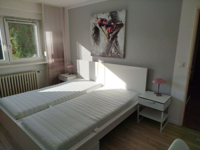 M&ouml;bliertes Einfamilienhaus mit Garten Pauschalmiete mtl. 1490 EUR