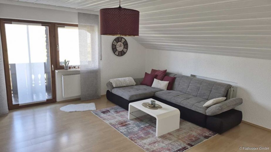 M&ouml;blierte 3-Zimmer-Wohnung mit Balkon in Viechtach