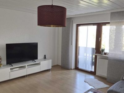 M&ouml;blierte 3-Zimmer-Wohnung mit Balkon in Viechtach