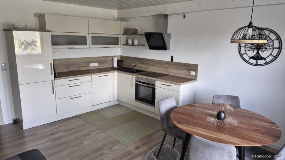 M&ouml;blierte 3-Zimmer-Wohnung mit Balkon in Viechtach