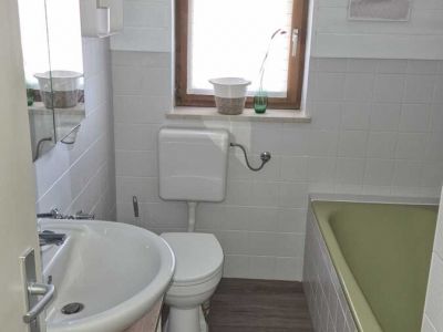 M&ouml;blierte 3-Zimmer-Wohnung mit Balkon in Viechtach