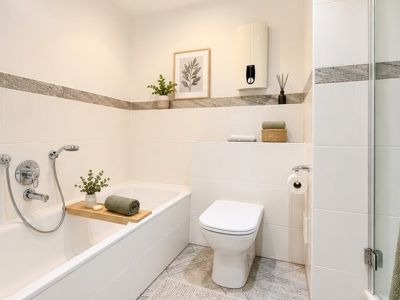 Niederkassel: 4,5- Zimmer-Garten-Wohnung mit 2 Garagenstellpl&auml;tzen in Premiumlage