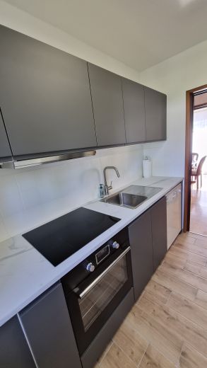 M&ouml;blierter Bungalow in Frankfurt-Berkersheim &ndash; Ideal f&uuml;r Business & Wohnen auf Zeit (All-Inclusive)