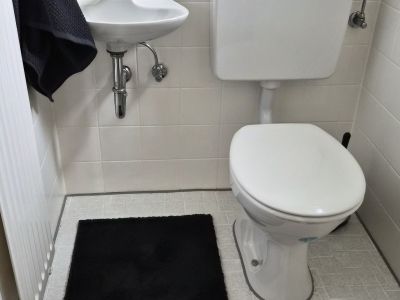 M&ouml;blierter Bungalow in Frankfurt-Berkersheim &ndash; Ideal f&uuml;r Business & Wohnen auf Zeit (All-Inclusive)