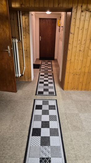 M&ouml;blierter Bungalow in Frankfurt-Berkersheim &ndash; Ideal f&uuml;r Business & Wohnen auf Zeit (All-Inclusive)