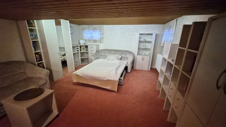 M&ouml;blierter Bungalow in Frankfurt-Berkersheim &ndash; Ideal f&uuml;r Business & Wohnen auf Zeit (All-Inclusive)