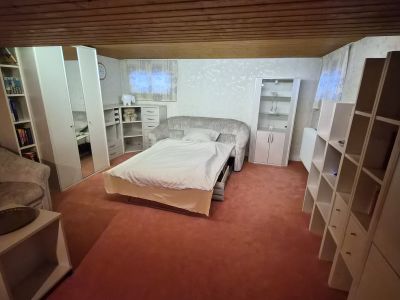 M&ouml;blierter Bungalow in Frankfurt-Berkersheim &ndash; Ideal f&uuml;r Business & Wohnen auf Zeit (All-Inclusive)