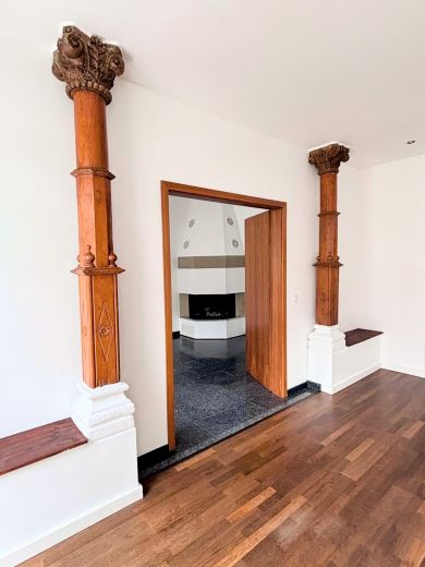 Unterbilk: Helle 3-Zimmer-Wohnung mit Sauna und Kamin
