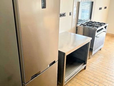 Unterbilk: Helle 3-Zimmer-Wohnung mit Sauna und Kamin