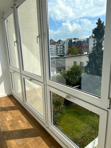 Unterbilk: Helle 3-Zimmer-Wohnung mit Sauna und Kamin