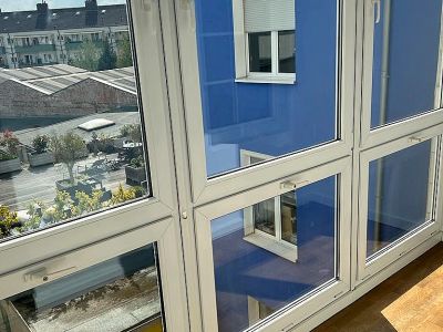 Unterbilk: Helle 3-Zimmer-Wohnung mit Sauna und Kamin