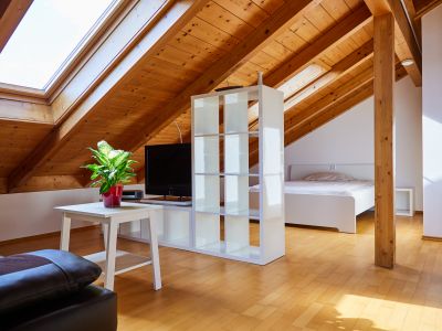 M&ouml;biliertes Apartment mit Balkon in Gro&szlig;karolinenfeld