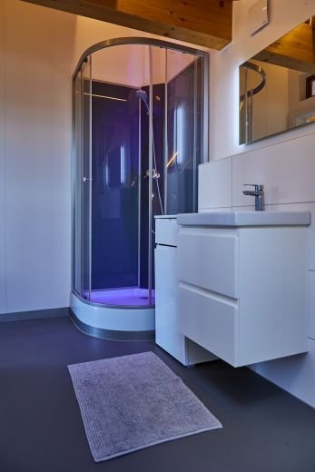 M&ouml;biliertes Apartment mit Balkon in Gro&szlig;karolinenfeld