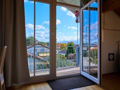 M&ouml;biliertes Apartment mit Balkon in Gro&szlig;karolinenfeld