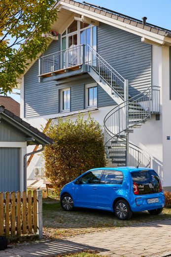 M&ouml;biliertes Apartment mit Balkon in Gro&szlig;karolinenfeld