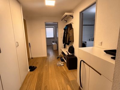Oberkassel: 2-Zimmmer- Wohnung mit Stellplatz