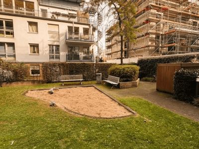 Oberkassel: 2-Zimmmer- Wohnung mit Stellplatz
