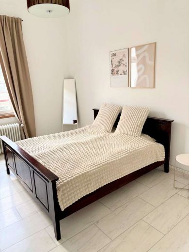 Supersch&ouml;nne 3,5-Zimmer-Wohnung mit Sonnenterrasse und Stellplatz