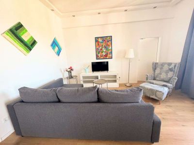 F&uuml;rstenwall: komplett saniertes 2-Zimmer-Apartment im Hinterhof