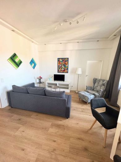 F&uuml;rstenwall: komplett saniertes 2-Zimmer-Apartment im Hinterhof