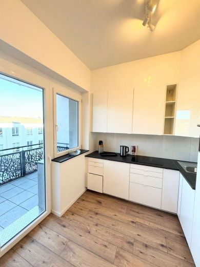 F&uuml;rstenwall: komplett saniertes 2-Zimmer-Apartment im Hinterhof