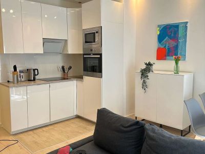 F&uuml;rstenwall: komplett sanierte 2-Zimmer-Wohnung