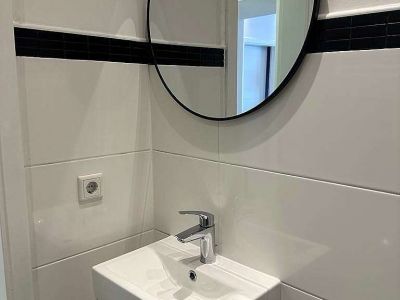 F&uuml;rstenwall: komplett sanierte 2-Zimmer-Wohnung