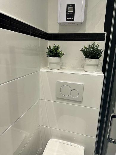 F&uuml;rstenwall: komplett sanierte 2-Zimmer-Wohnung