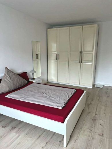 2  Zimmer-Wohnung frisch renoviert und m&ouml;bliert