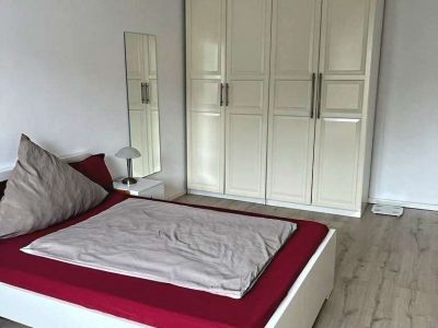 2  Zimmer-Wohnung frisch renoviert und m&ouml;bliert
