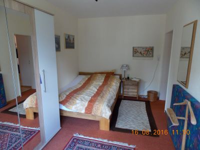 Helle, m&ouml;blierte Wohnung in ruhiger, gr&uuml;ner, zentraler Innenstadtlage