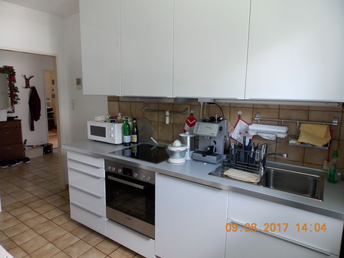 Helle, m&ouml;blierte Wohnung in ruhiger, gr&uuml;ner, zentraler Innenstadtlage