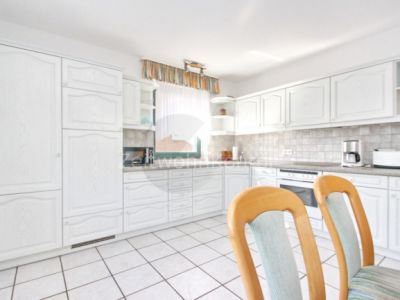 Gro&szlig;z&uuml;gige, schicke Wohnung mit aktivem Internet, N&auml;he Centro, gute Anbindung