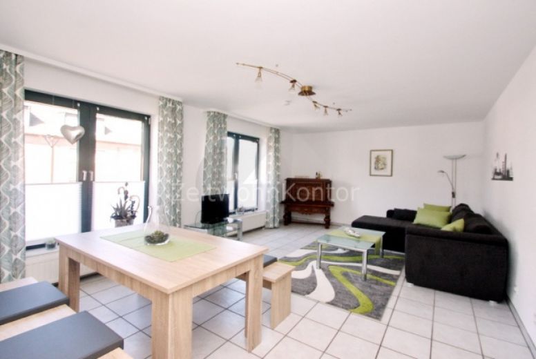 Gro&szlig;z&uuml;gige, schicke Wohnung mit aktivem Internet, N&auml;he Centro, gute Anbindung