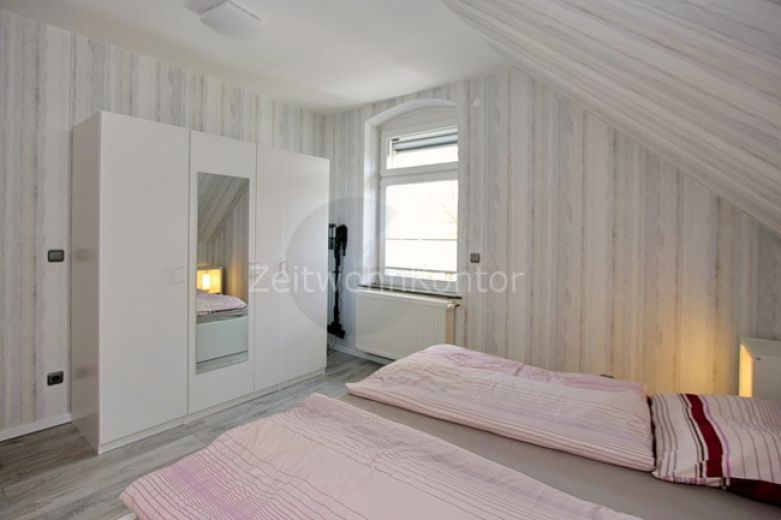 ZeitwohnKontor: Modern in ruhiger Lage mit guten Anschluss, WLAN und PKW-Stellplatz