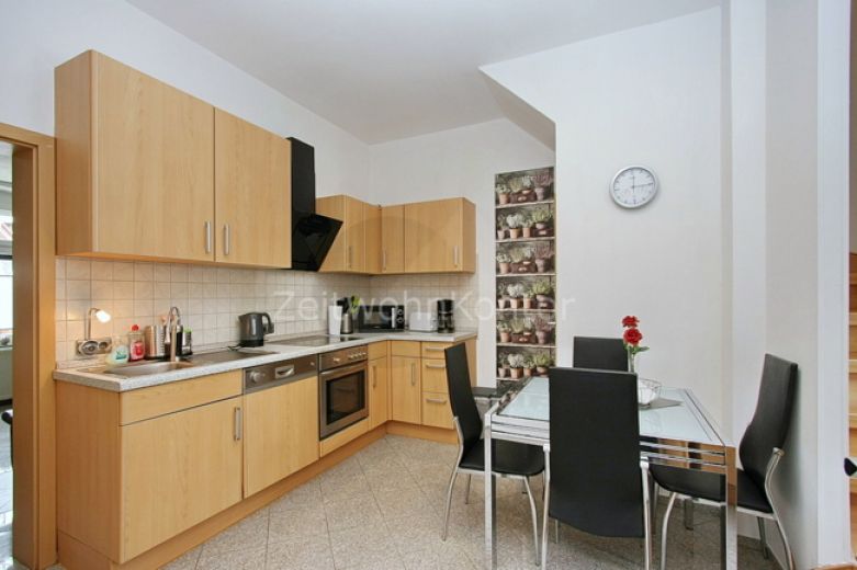 ZeitwohnKontor: Modern in ruhiger Lage mit guten Anschluss, WLAN und PKW-Stellplatz