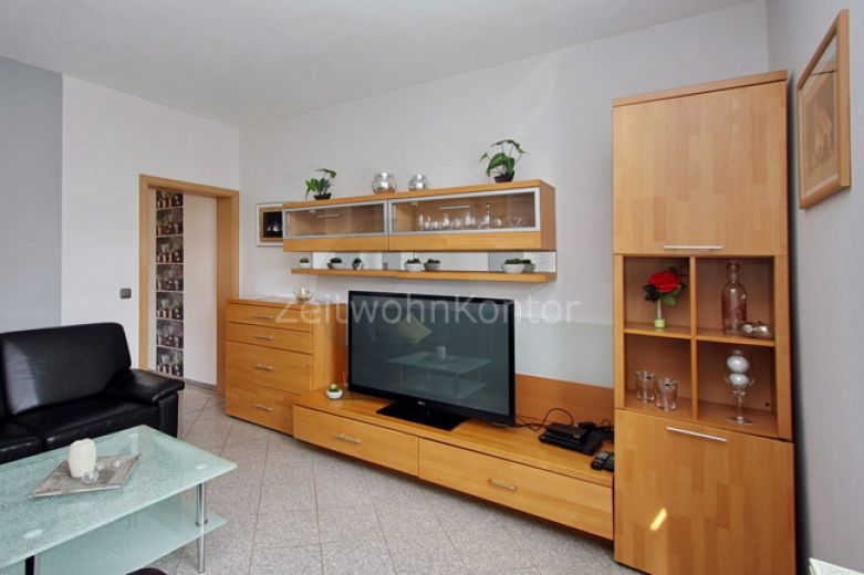 ZeitwohnKontor: Modern in ruhiger Lage mit guten Anschluss, WLAN und PKW-Stellplatz