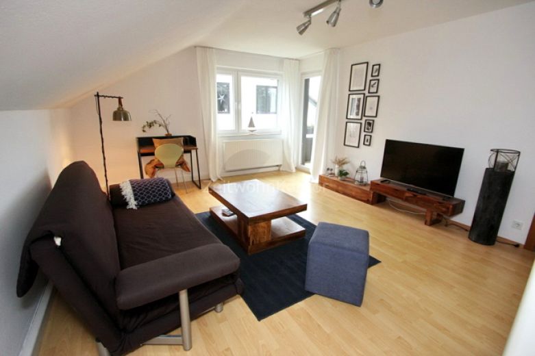 Schickes Apartment in ruhiger, guter Lage Nähe Ruhrufer, WLAN aktiv, mit Balkon / Chic apartment in a quiet, good location near the Ruhrufer, WiFi active, with balcony