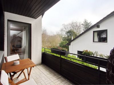 Schickes Apartment in ruhiger, guter Lage N&auml;he Ruhrufer, WLAN aktiv, mit Balkon / Chic apartment in a quiet, good location near the Ruhrufer, WiFi active, with balcony