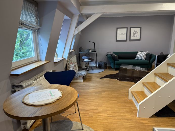 Vollausgestattete (L&ouml;ffel-fertig) Maisonette mit Pauschalmiete