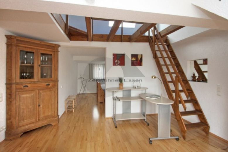 ZeitwohnKontor: Hochwertig im modernen Landhausstil: 2-Raumwhg mit Balkon in ruhiger, zentraler Lage