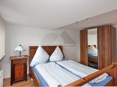 ZeitwohnKontor: Hochwertig im modernen Landhausstil: 2-Raumwhg mit Balkon in ruhiger, zentraler Lage