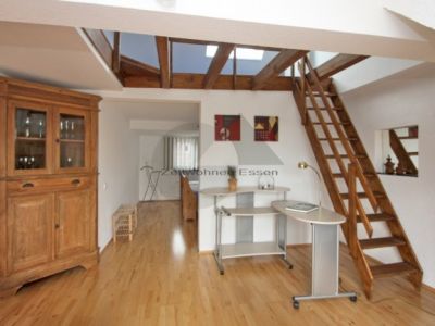 ZeitwohnKontor: Hochwertig im modernen Landhausstil: 2-Raumwhg mit Balkon in ruhiger, zentraler Lage