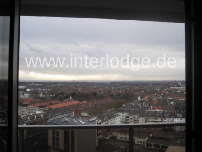 INTERLODGE: Wohnen im Himmel von K&ouml;ln. M&ouml;blierte Wohnung mit Balkon und Garage in K&ouml;ln-S&uuml;lz