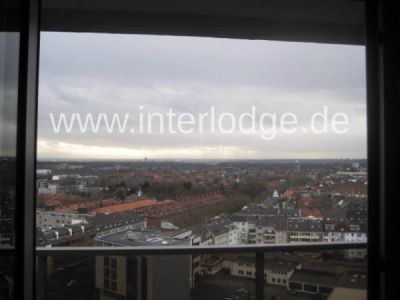 INTERLODGE: Wohnen im Himmel von K&ouml;ln. M&ouml;blierte Wohnung mit Balkon und Garage in K&ouml;ln-S&uuml;lz